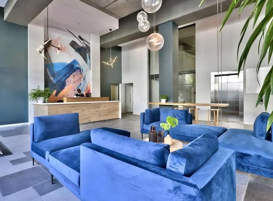 Seapoint Apartment - Pool - Gym - Balcony Cape Town